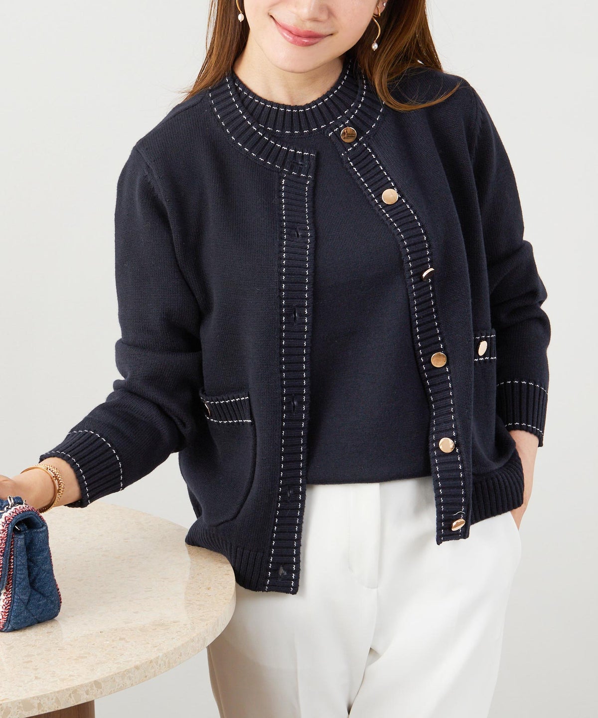 手洗い可 大人カジュアル 可愛い 上品 きれいめ オフィス フェミニン 春 秋冬 着回し ジョイントスペース ステッチ柄ニットアンサンブル Liala×PG