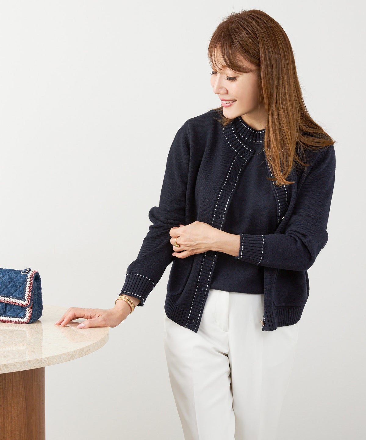 手洗い可 大人カジュアル 可愛い 上品 きれいめ オフィス フェミニン 春 秋冬 着回し ジョイントスペース ステッチ柄ニットアンサンブル Liala×PG