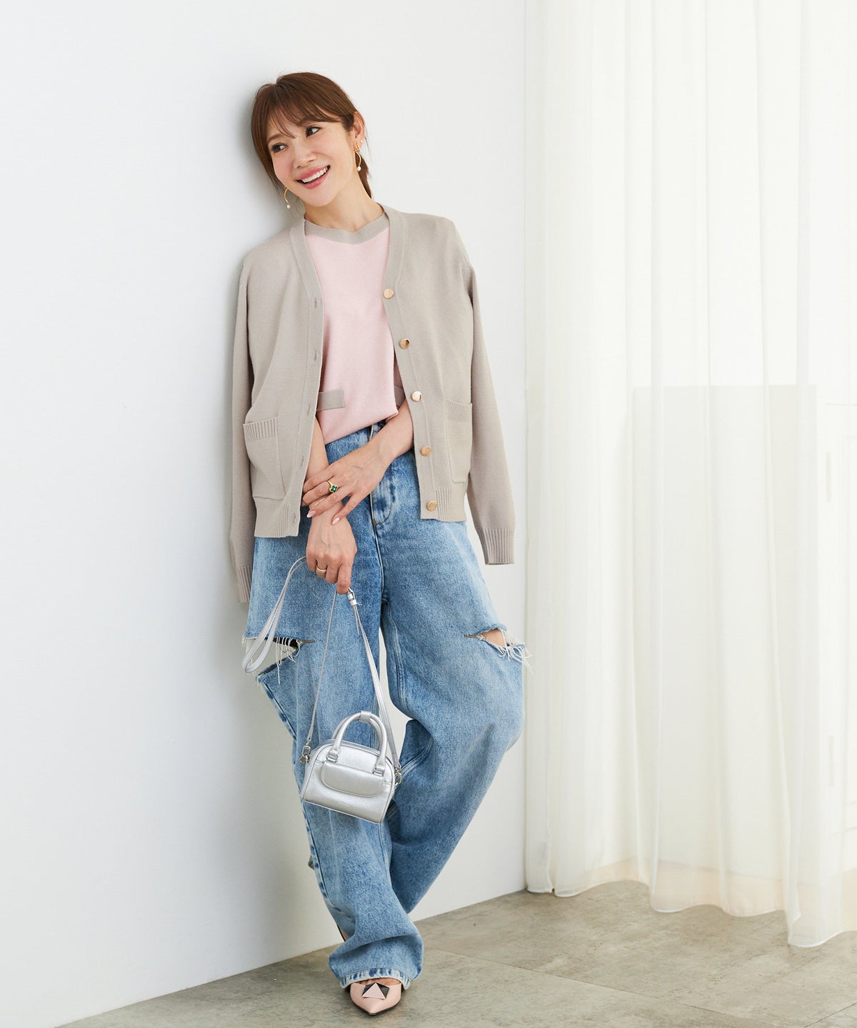 手洗い可 大人カジュアル 可愛い 上品 きれいめ オフィス フェミニン 春 秋冬 着回し ジョイントスペース バイカラーVCDニットアンサンブル Liala×PG