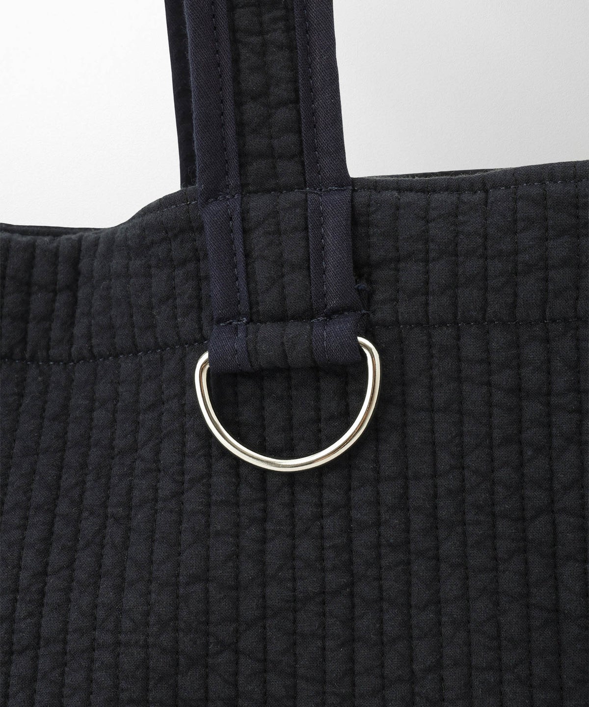 ラッフル ヌビ バッグ Large アイボリー チャコール ネイビー フリーサイズ ラッフルヌビバッグLarge HUIT