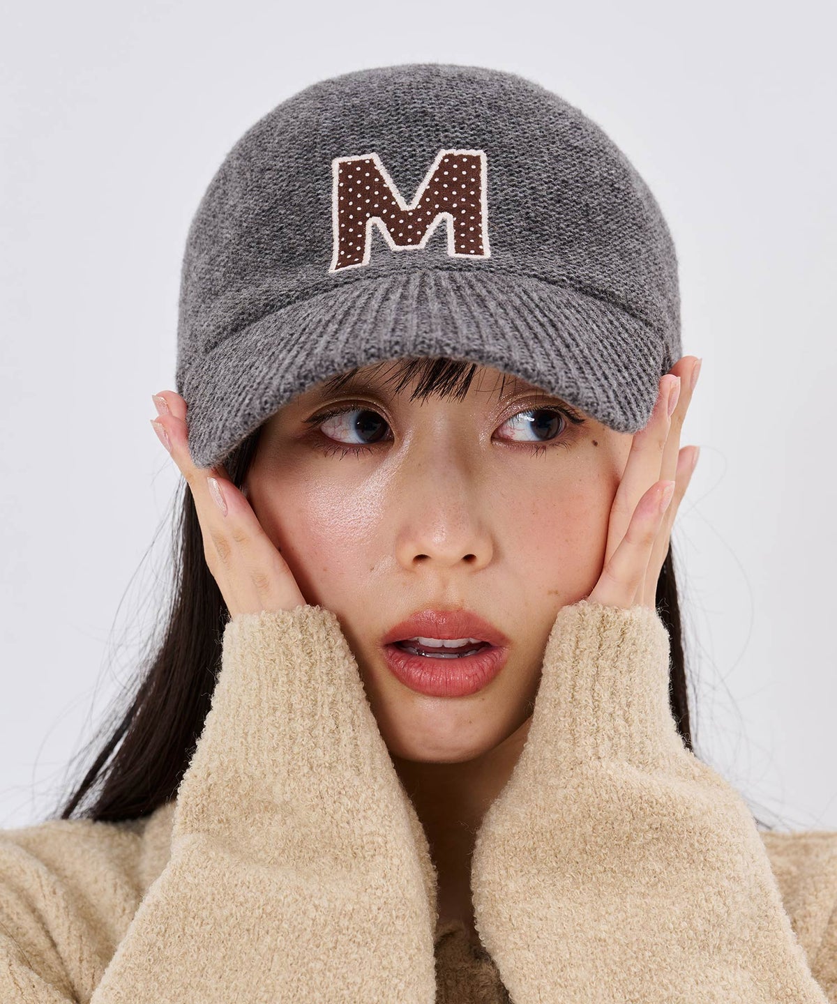 ニットキャップ/イニシャル/イニシャルパッチニットキャップTINA：JOJUN