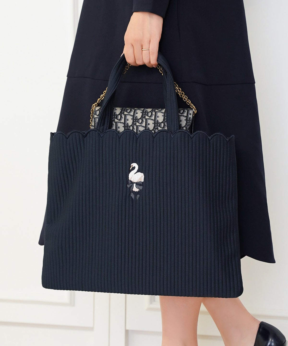 バッグ サブバッグ トートバッグ スワン 白鳥 習い事 ヌビ A4 きれいめ シンプル スワン 刺繍 ヌビ バッグ le reve vaniller