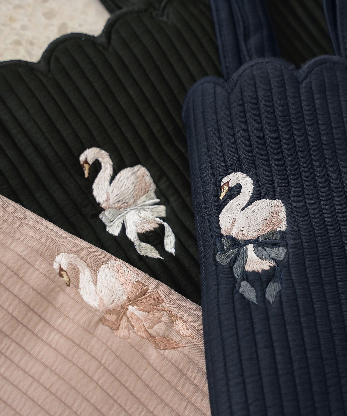バッグ サブバッグ トートバッグ スワン 白鳥 習い事 ヌビ A4 きれいめ シンプル スワン 刺繍 ヌビ バッグ le reve vaniller