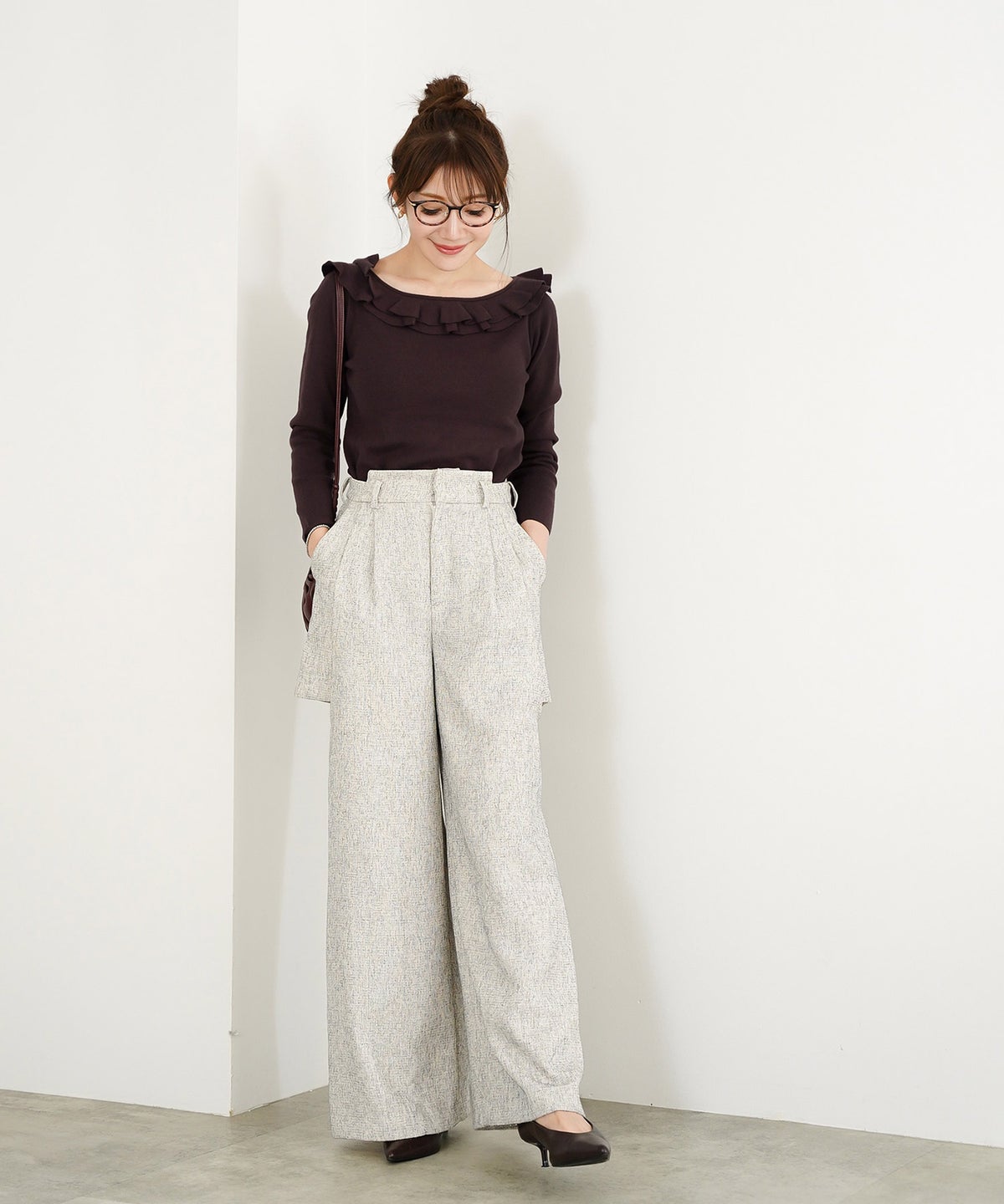 手洗い可 大人カジュアル 上品 長袖 可愛い きれいめ オフィス フェミニン 秋冬春 ジョイントスペース 2段フレア襟ニットPO Liala×PG