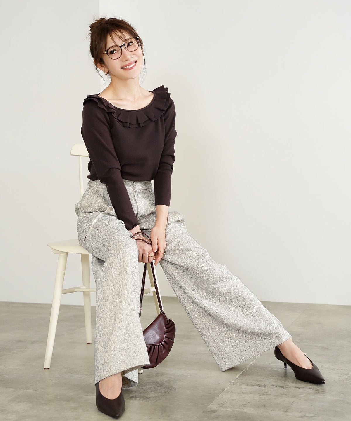 手洗い可 大人カジュアル 上品 長袖 可愛い きれいめ オフィス フェミニン 秋冬春 ジョイントスペース 2段フレア襟ニットPO Liala×PG