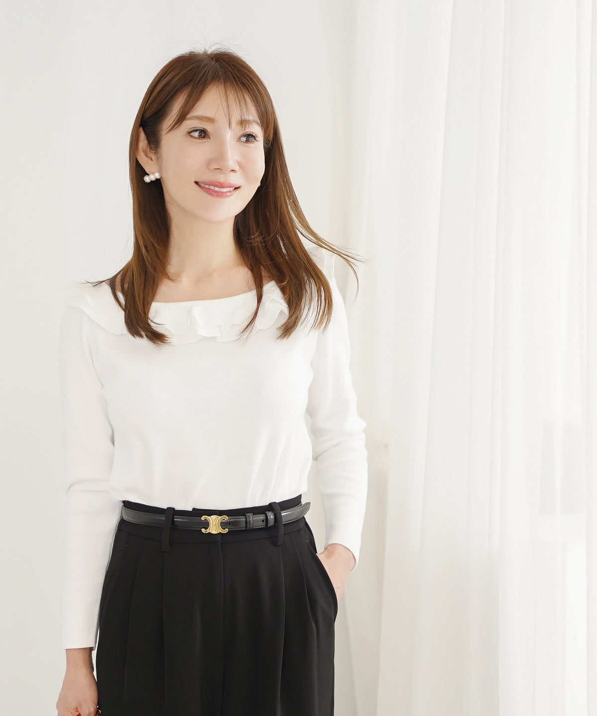 手洗い可 大人カジュアル 上品 長袖 可愛い きれいめ オフィス フェミニン 秋冬春 ジョイントスペース 2段フレア襟ニットPO Liala×PG