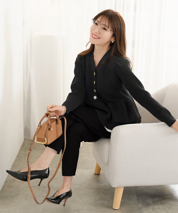 手洗い可 大人カジュアル 上品 長袖 きれいめ オフィス 秋冬 春 かわいい 異素材 ジョイントスペース 肩畦ペプラム裾グログランニットCD Liala×PG