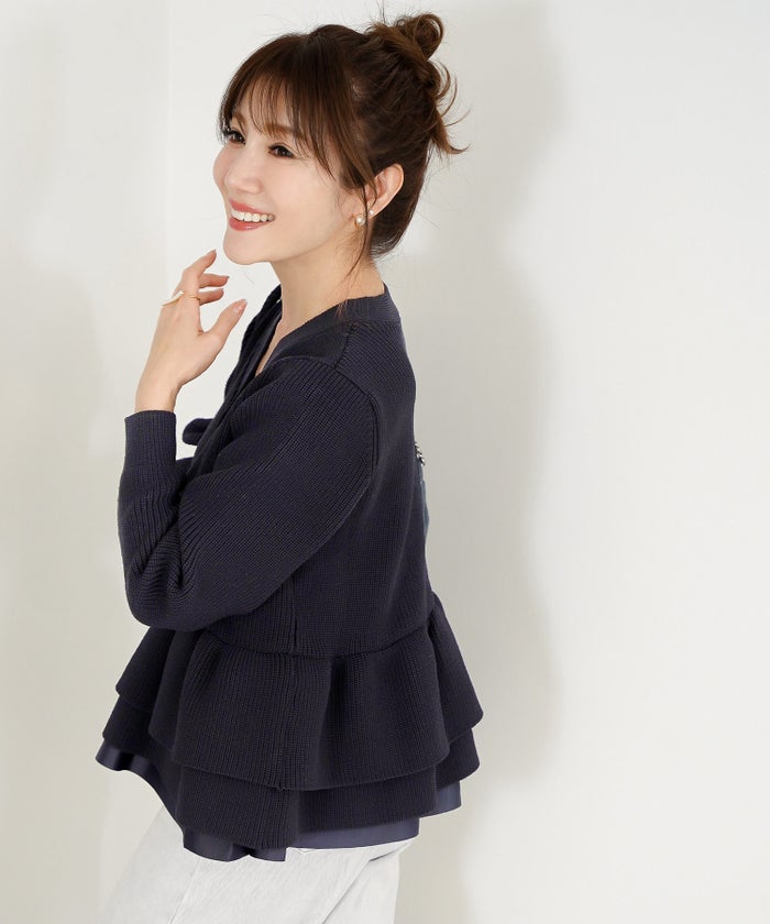 手洗い可 大人カジュアル 上品 長袖 きれいめ オフィス 秋冬 春 かわいい 異素材 ジョイントスペース 肩畦ペプラム裾グログランニットCD Liala×PG
