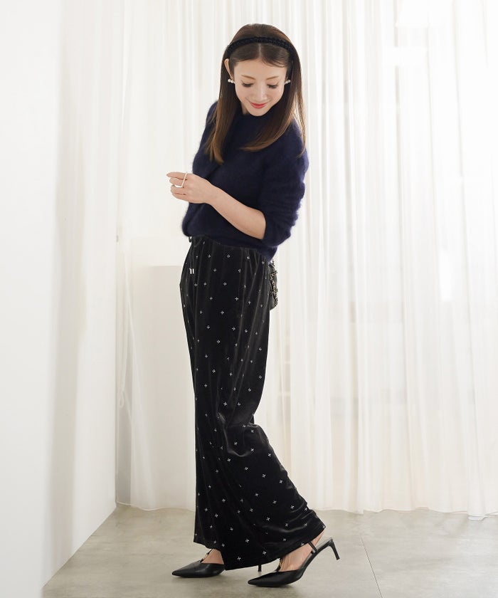 手洗い可 カジュアル シンプル 大人 上品 可愛い 柄 秋冬 リラクシー ウエストゴム ジョイントスペース ベロア刺しゅうパンツ Liala×PG
