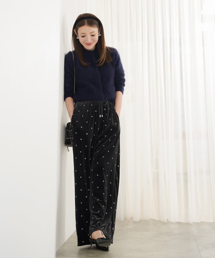 手洗い可 カジュアル シンプル 大人 上品 可愛い 柄 秋冬 リラクシー ウエストゴム ジョイントスペース ベロア刺しゅうパンツ Liala×PG