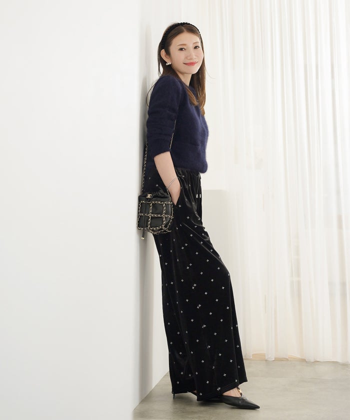 手洗い可 カジュアル シンプル 大人 上品 可愛い 柄 秋冬 リラクシー ウエストゴム ジョイントスペース ベロア刺しゅうパンツ Liala×PG
