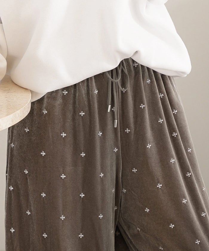 手洗い可 カジュアル シンプル 大人 上品 可愛い 柄 秋冬 リラクシー ウエストゴム ジョイントスペース ベロア刺しゅうパンツ Liala×PG